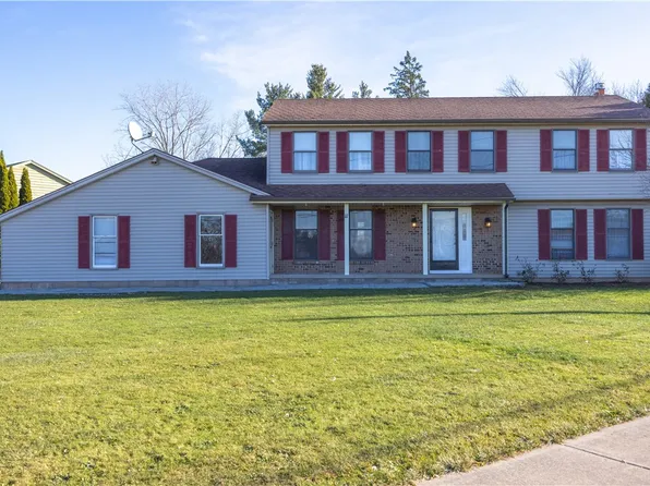 11 Old Country Rd, Rochester, NY 14612