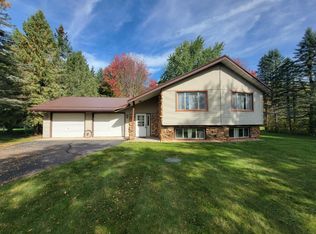 817 Vista Ln, Antigo, WI 54409
