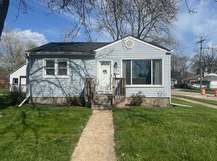 2006 Leitch Rd, Ferndale, MI 48220
