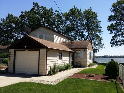 4701 W Lakeshore Dr, Mccullom Lake, IL, 60050