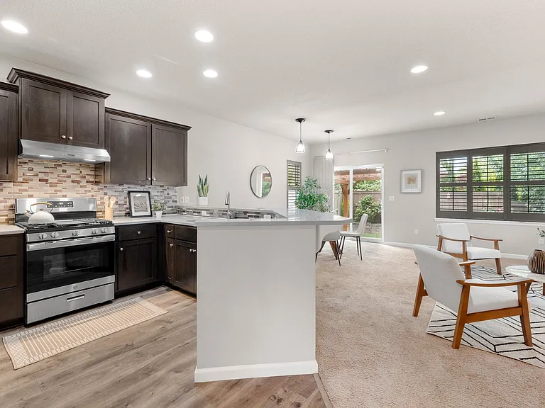 7493 NW Tanoak Ter — Photo 10