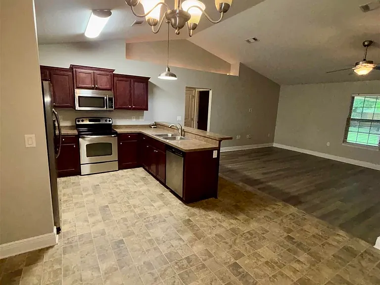 6169 Autumn Pines Cir — Photo 10