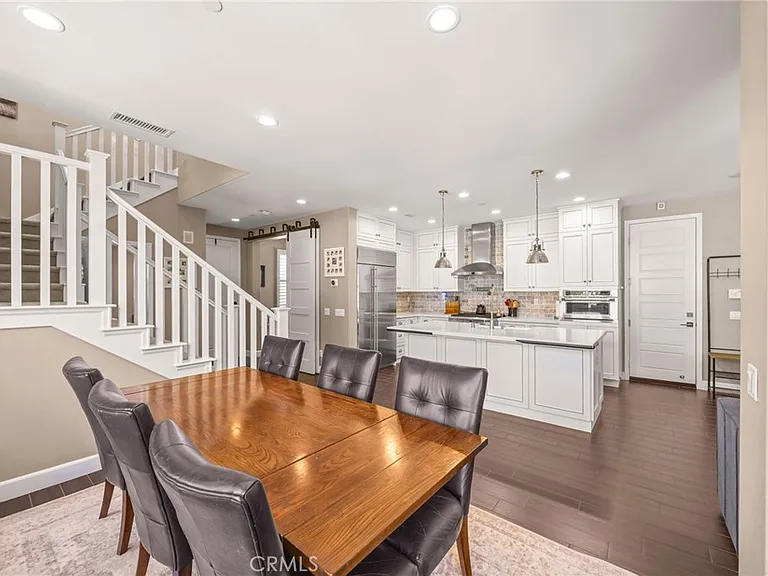 357 Laurel — Photo 11