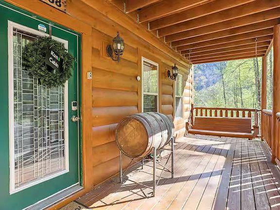 3rd image of 3538 Wolf Way