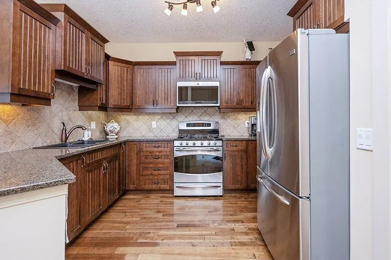 2 bed, 1321 sqft, $2,350 — Photo 4