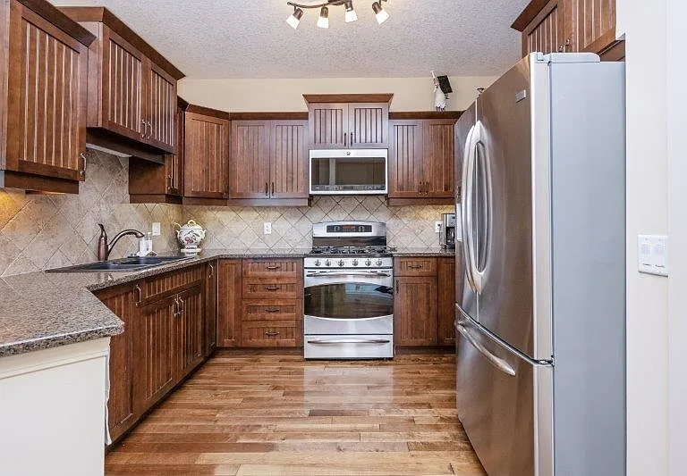 544 Rocky Vista Gdns NW — Photo 4