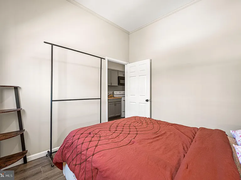815 N Lincoln St — Photo 15