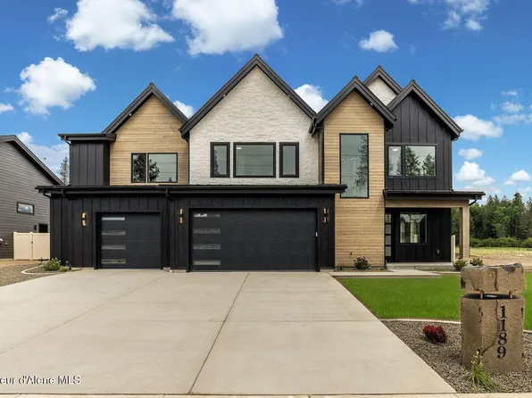 1189 E Sleeping Deer Ave, Hayden, ID 83835