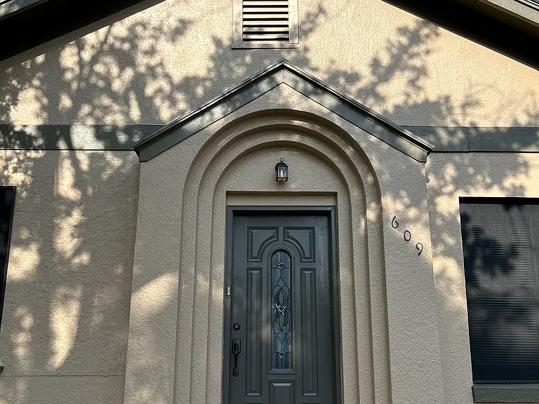 609 N 15th St — Photo 2