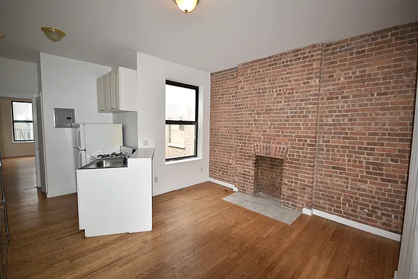 Rented by Compass | media 41