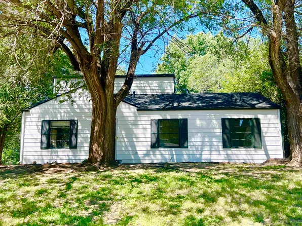 1330 E Frontenac St, Wichita, KS 67219