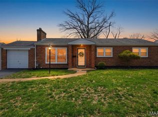 7742 Burr Oak Ln, Saint Louis, MO