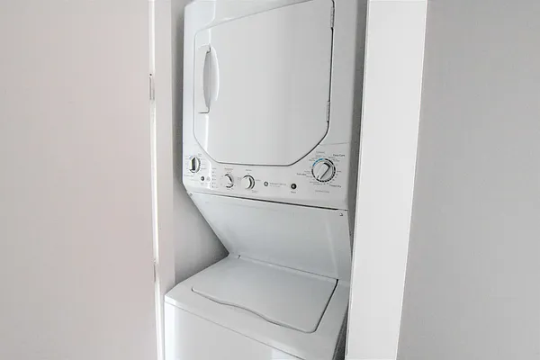 Rented by Clove Realty LLC | media 17