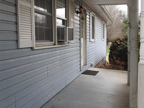 4th image of 173 Brookside Dr
