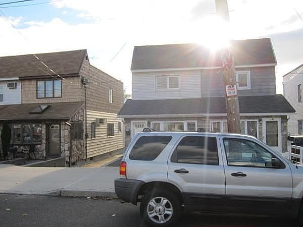 1st image of 2042 E 74th St