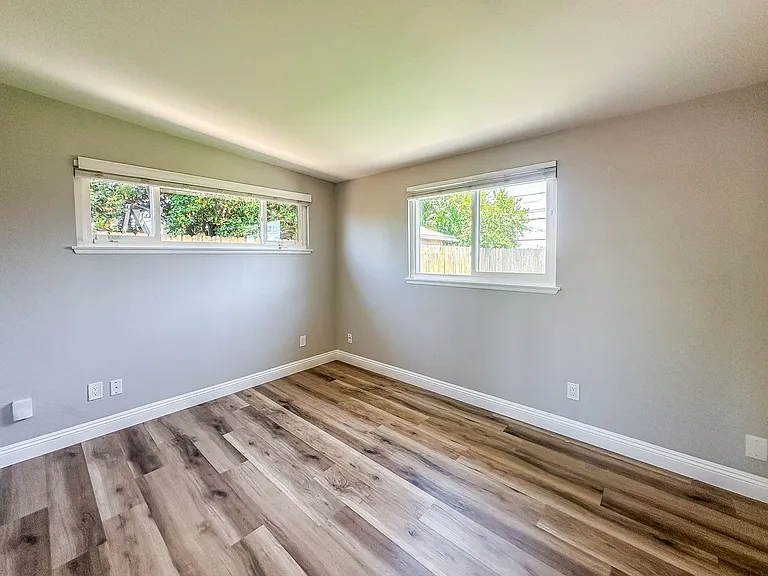 1117 Iris Ave — Photo 19