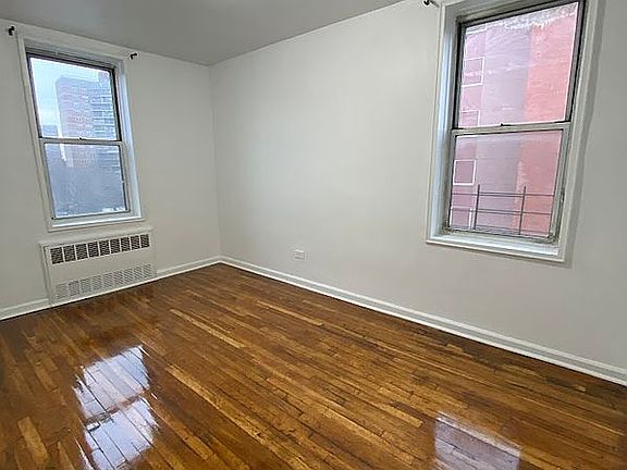 4th image of 63-11 Queens Blvd #E4