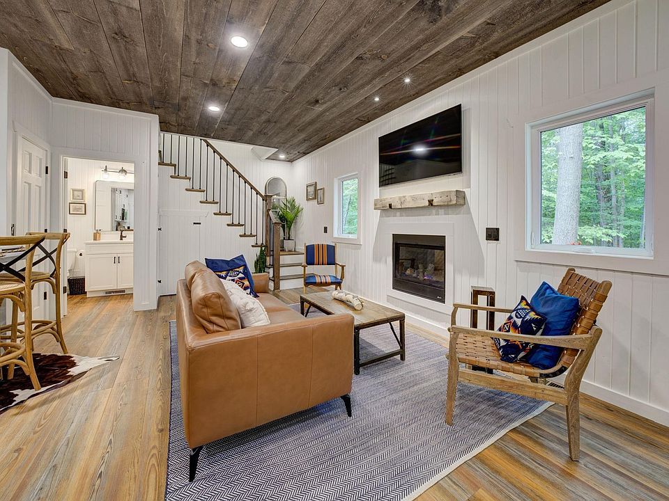 1st image of 5791 Gas Lamp Ln