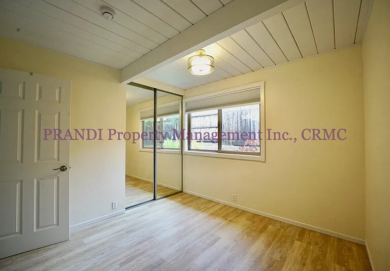 1309 Idylberry Rd — Photo 14