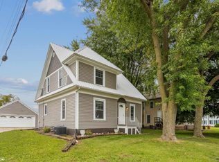 205 S 3rd St, Montezuma, IA 50171