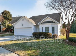 8723 Whistlers Chase Dr, Charlotte, NC 28269
