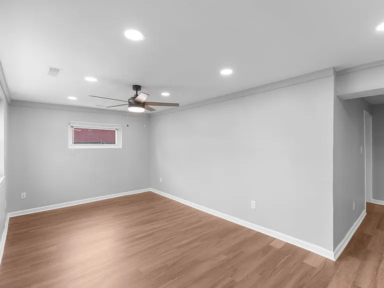 2707 Woodland Ave — Photo 17