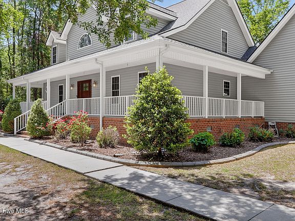 2nd image of 4509 Riverbirch Road N