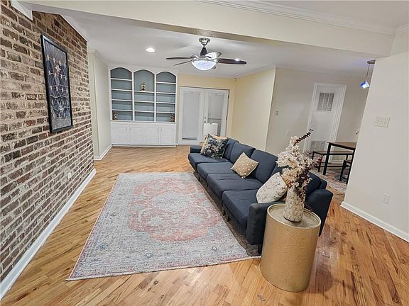 3rd image of 2638 Gallinghouse St