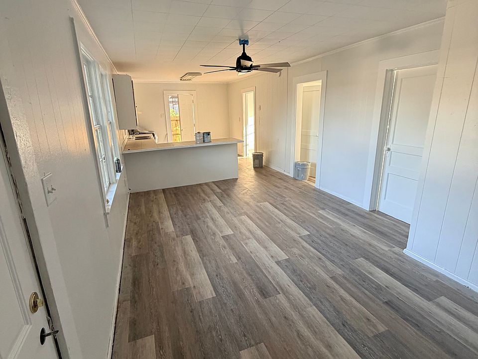 2nd image of 815 Williams Ave #B
