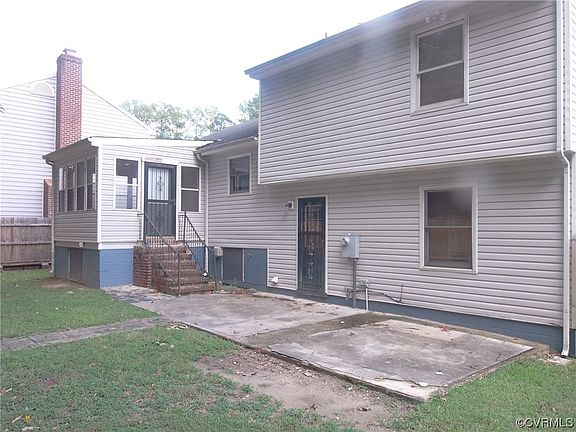 3rd image of 1524 Autumn Dr