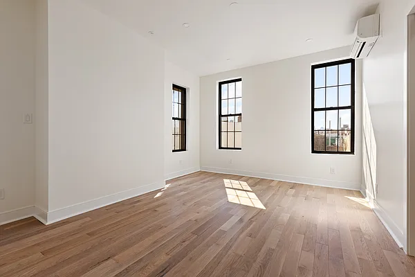 Rented by Compass | media 11