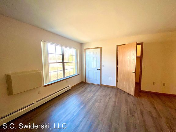 4th image of 3320 Norton St #203