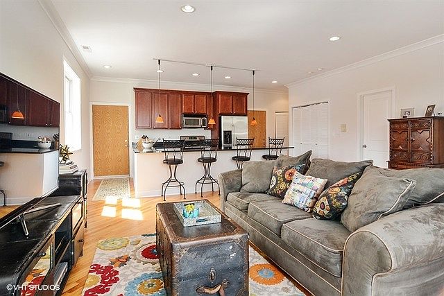 1st image of 3752 W Leland Ave APT 3N