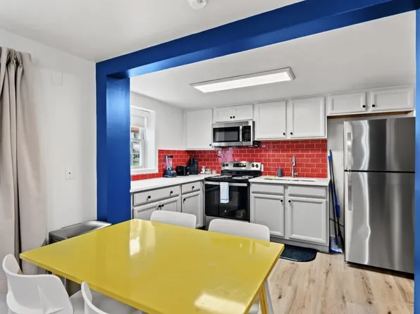 914 S Ocean Blvd, North Myrtle Beach, SC 29582