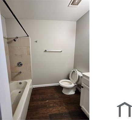 4th image of 3621 Somerset Dr