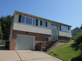 33 Sunset Ave, Chalfont, PA 18914