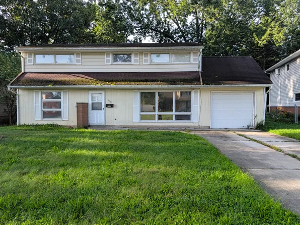 3378 Pendleton St, Cuyahoga Falls, OH 44221