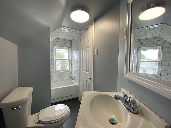 4th image of 114 Joyce Kilmer Ave Floor 3