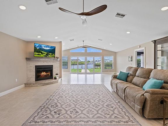 3rd image of 4537 RICKOVER COURT