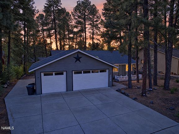 2nd image of 3484 S Moore Cir
