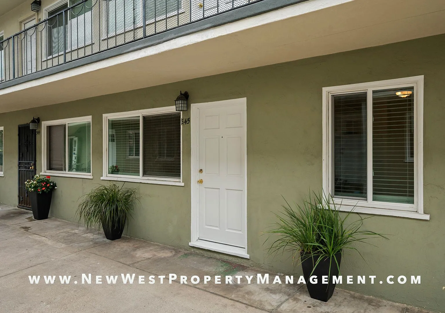Charming Sherman Heights 1-Bedroom, Available Now! — Photo 3