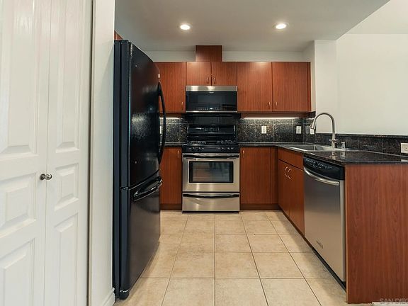 2nd image of 300 W Beech St Unit 404
