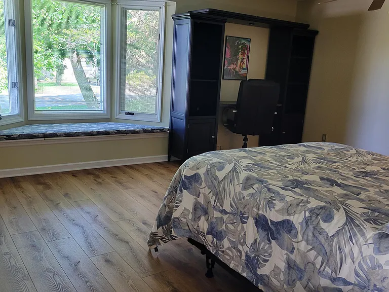 111 Gilford Ter — Photo 25