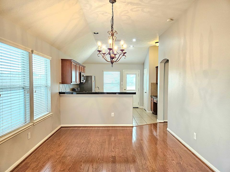 1st image of 8827 Eastheimer St