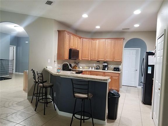 2nd image of 511 Mallard Ct