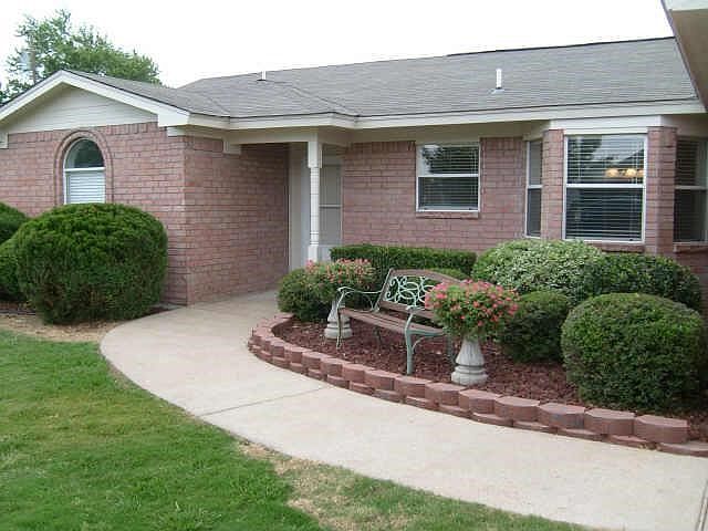 1st image of 3110 Shady Ln