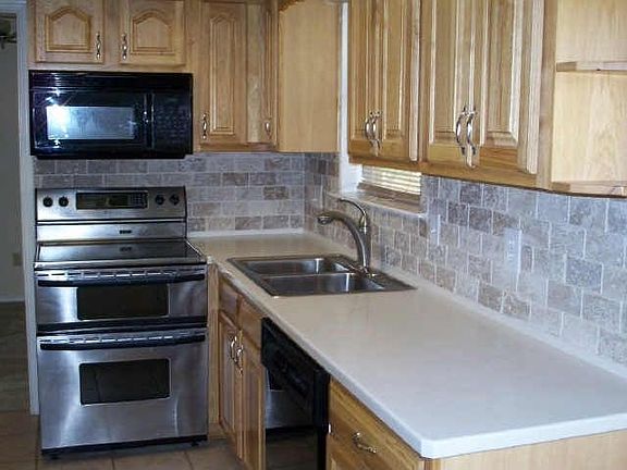 5th image of 917 Live Oak Ct