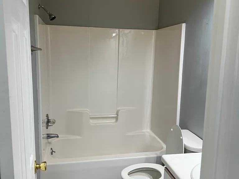 116 Hester Dr — Photo 7