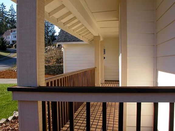 4th image of 3685 NE Trout Brook Ln