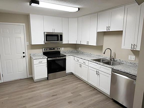 3rd image of 10233 Negem Rd